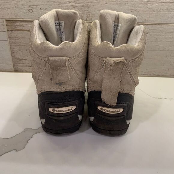 Columbia Women's Boots size 7 - Picture 4 of 5